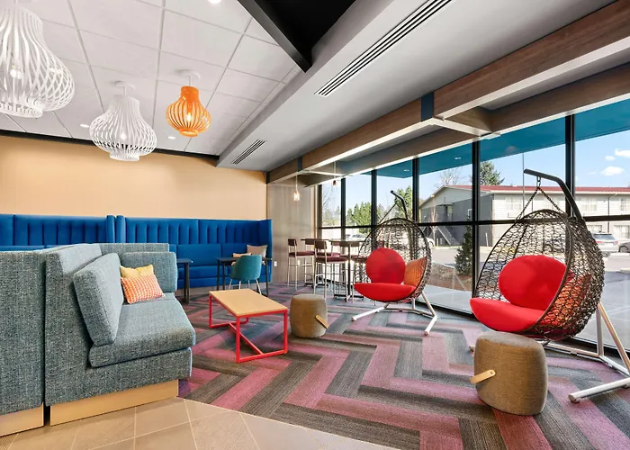 Tru By Hilton Portland Airport, Or Hotel