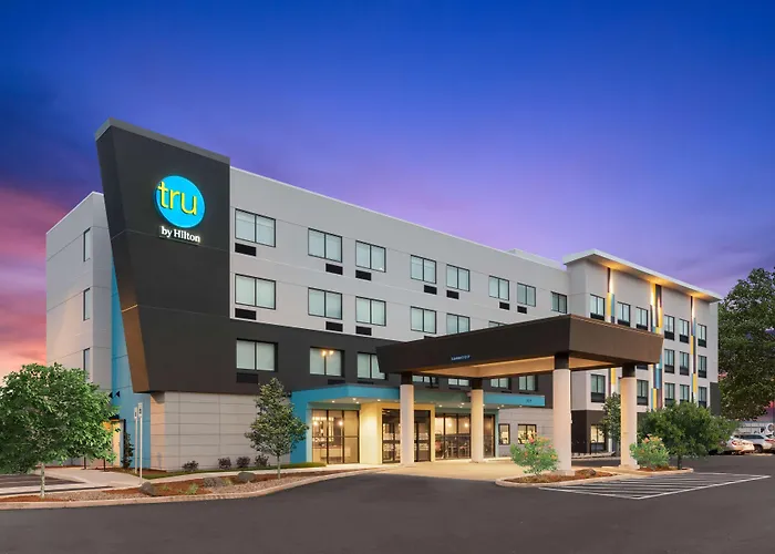Tru By Hilton Portland Airport, Or Hotel